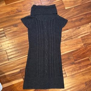 Charcoal gray tunic sweater